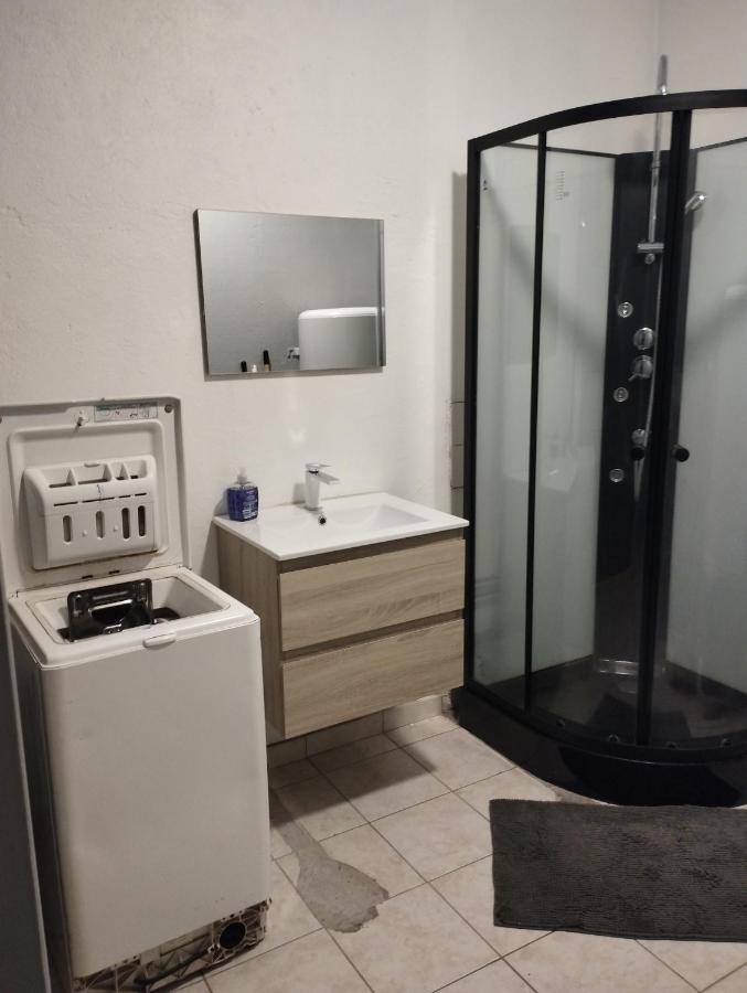 Meximieux Apartamento Exterior foto